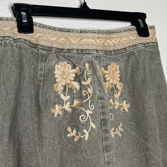 Willi Smith Gray Distressed‎ Faded Tan Embroidery Skirt Size 8 - Picture 4 of 14